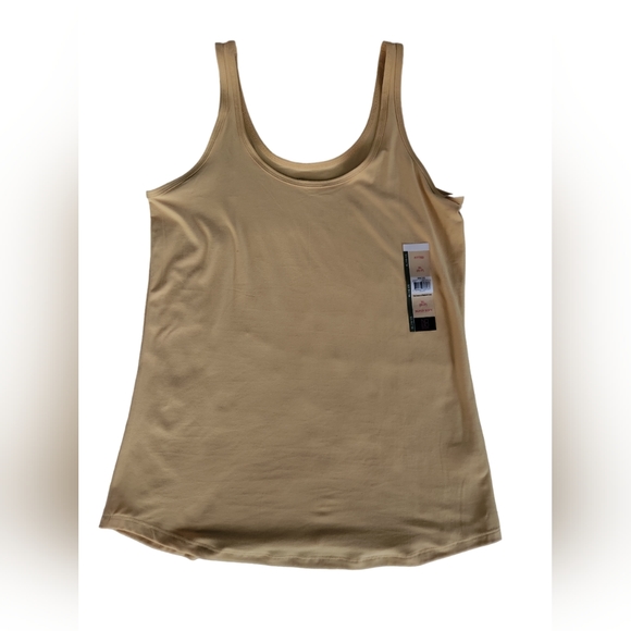 FREE WITH ANY PURCHASE!!! 3 Tank Tops - Picture 3 of 8